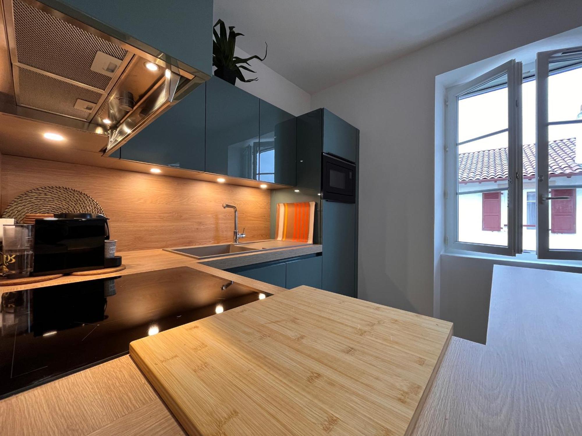 Appartement Lumineux 3 Pieces Pres Des Halles Et De La Plage, Wifi, Clim, Parkings Proches - Fr-1-239-910 Saint-Jean-de-Luz Exterior photo